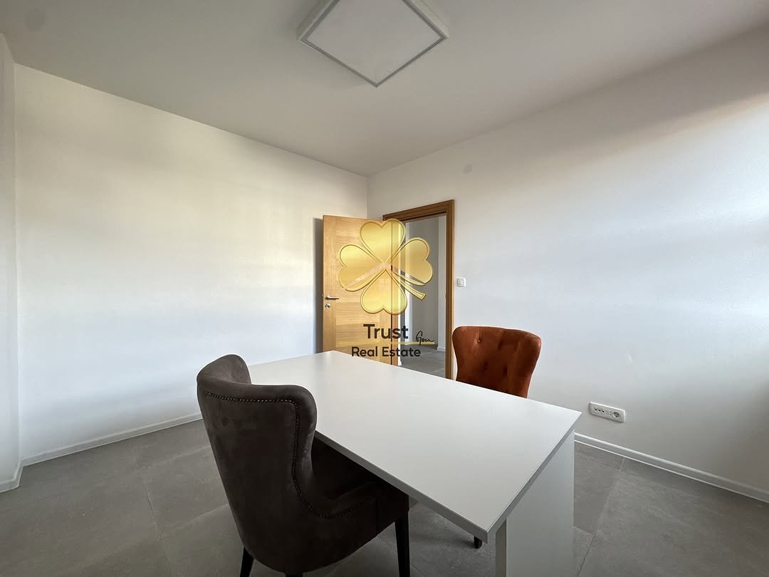 Land for rent in Centar, Podgorica — photo 5