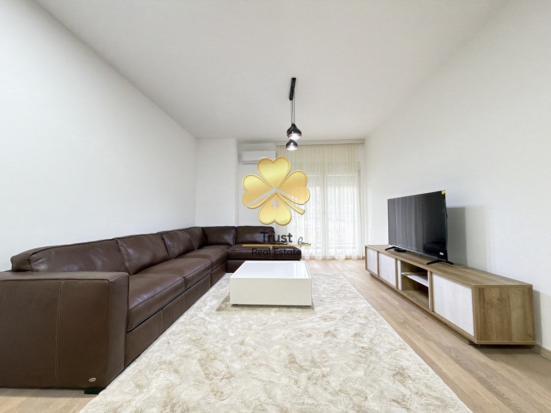 Dvosoban stan, 80m2, Momisici, Podgorica