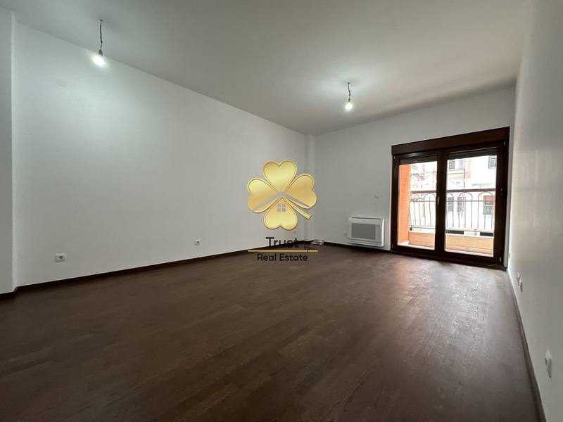 Dvosoban stan, Momisici, Podgorica, 79m2