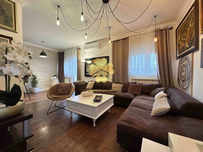 Dvosoban stan, Momisici, Podgorica, 80m2