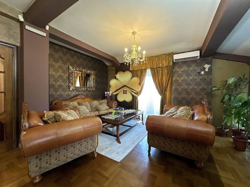 LUX Trosoban stan u manjoj zgradi, Tolosi, Podgorica, 140m2