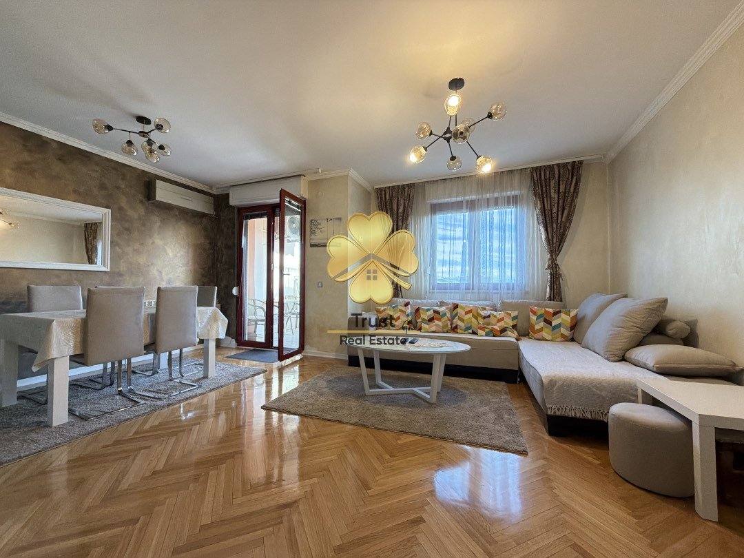 Dvosoban stan, 85m2, Preko Morace, Podgorica — fotografija 1