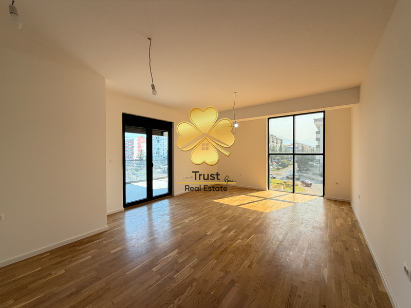 Unfurnished Apartment in Dadi Plaza, Stari Aerodrom, 112m2